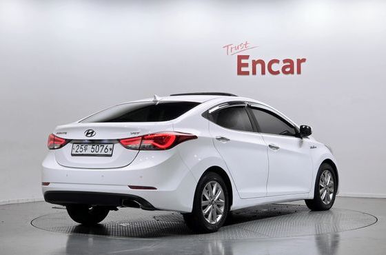 Hyundai AVANTE 1.6 VGT Modern Standard — пробег 100 742 км — фото 2 из 5