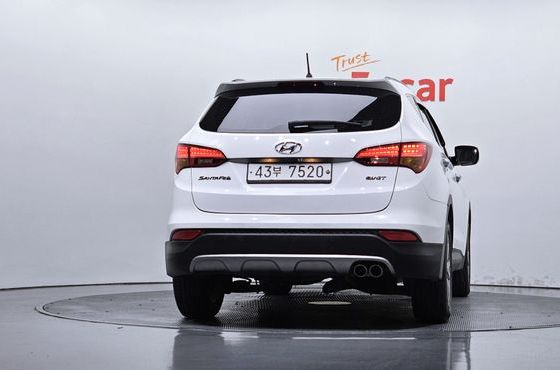 Hyundai Santafe Diesel(e-VGT) 2.0 2WD Premium — пробег 188 720 км — фото 4 из 5