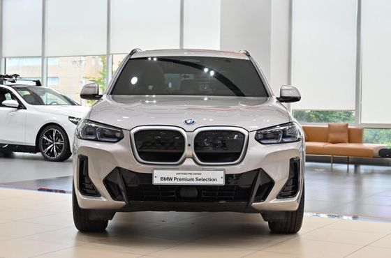 BMW iX3 M Sports — пробег 32 266 км — фото 3 из 5