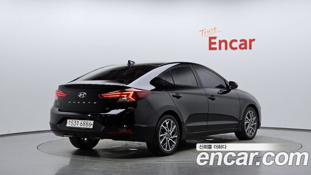 Hyundai AVANTE из Кореи Encar