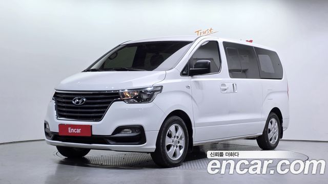 Hyundai Starex Wagon 12-Seater Smart — пробег 85 089 км — фото 1 из 5