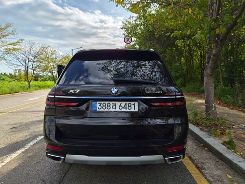 BMW X7 xDrive 40i Design Pure Excellence 6-Seater — пробег 18 000 км — фото 5 из 5