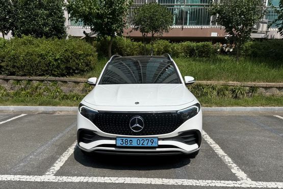 Mercedes-Benz EQB EQB300 4MATIC AMG Line — пробег 20 000 км — фото 1 из 5