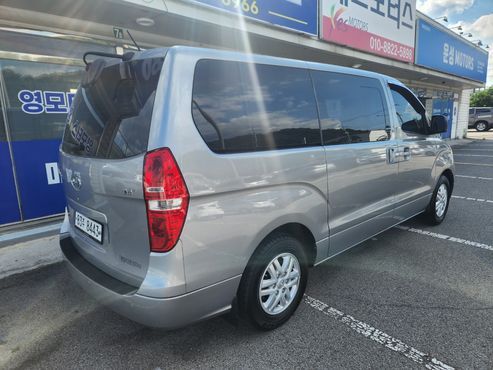 Hyundai Starex 5-Seater VAN Smart — пробег 145 000 км — фото 3 из 5
