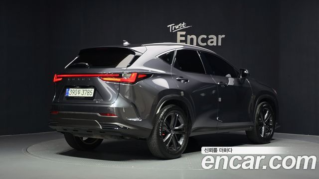 Lexus NX Premium — пробег 94 570 км — фото 2 из 5