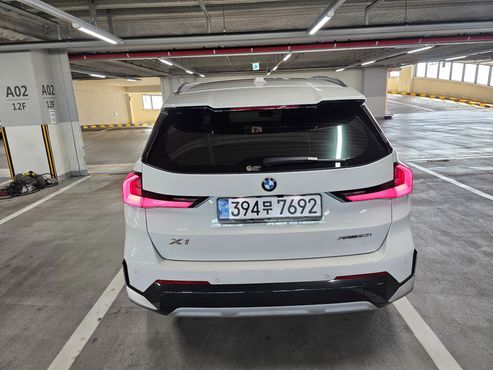 BMW X1 sDrive 20i xLine — пробег 16 887 км — фото 4 из 5