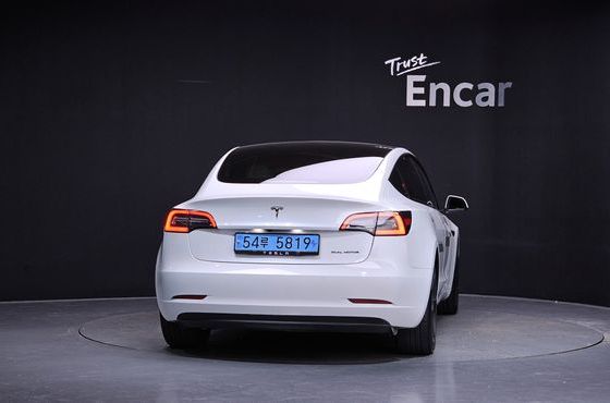 Tesla Model 3 Long Range AWD — пробег 82 802 км — фото 4 из 5