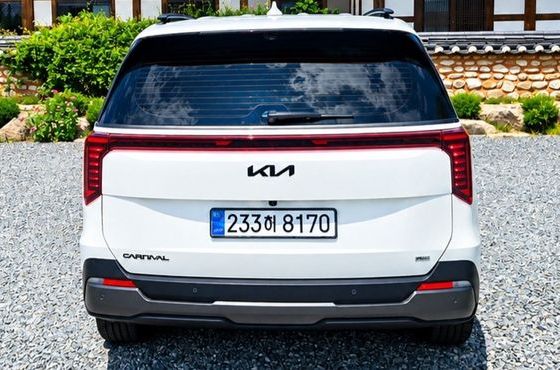 Kia Carnival Hev 9 Seater X Line — пробег 1 200 км — фото 4 из 5