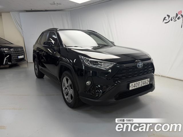 Toyota RAV4 2.5 2WD Hybrid — пробег 106 415 км — фото 4 из 5