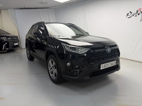 Toyota RAV4 2.5 2WD Hybrid — пробег 106 415 км — фото 4 из 5