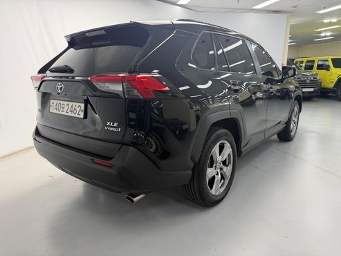 Toyota RAV4 2.5 2WD Hybrid — пробег 106 415 км — фото 5 из 5