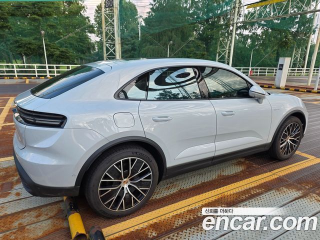 Porsche Macan Base 4 — пробег 7 000 км — фото 4 из 5