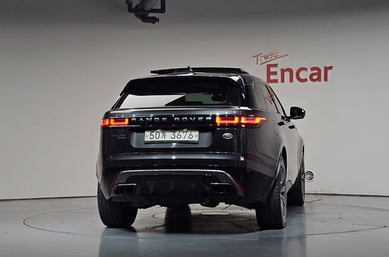 Land Rover Range Rover Velar 3.0 D300 R-Dynamic HSE — пробег 145 220 км — фото 4 из 5