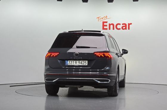 Volkswagen Tiguan 2.0 TDI Prestige — пробег 108 389 км — фото 4 из 5