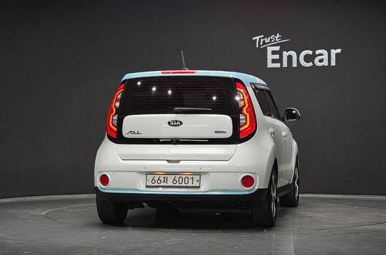 Kia Soul EV — пробег 154 833 км — фото 4 из 5