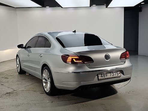 Volkswagen CC 2.0 TDI BlueMotion — пробег 245 541 км — фото 3 из 5