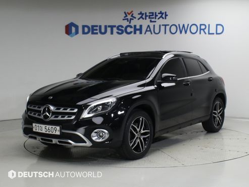 Mercedes-Benz GLA-Class GLA220 Premium — пробег 69 538 км — фото 1 из 5
