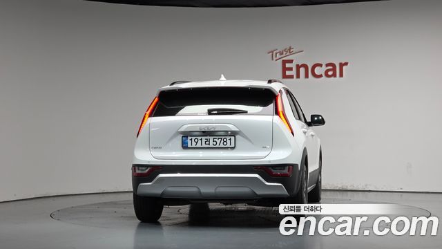 Kia Niro Best Selection — пробег 10 073 км — фото 4 из 5