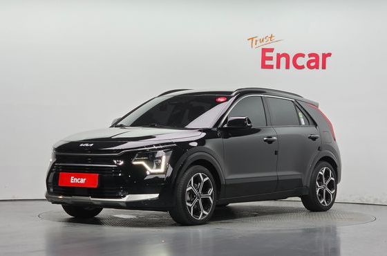 Kia Niro Prestige — пробег 31 921 км — фото 1 из 5