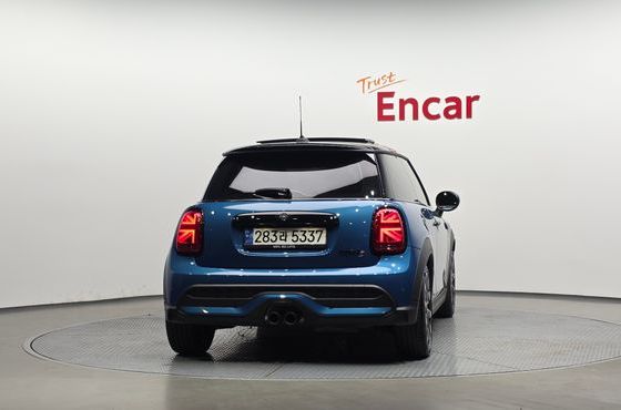 Mini Cooper Classic Third Generation — пробег 14 169 км — фото 4 из 5