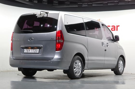 Hyundai Starex 12-Seater Wagon Smart — пробег 127 063 км — фото 2 из 5