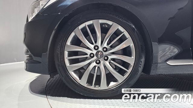 Hyundai Genesis из Кореи Encar