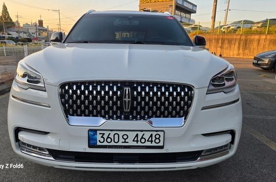 Lincoln Aviator 3.0 Black Label AWD — пробег 62 000 км — фото 1 из 5