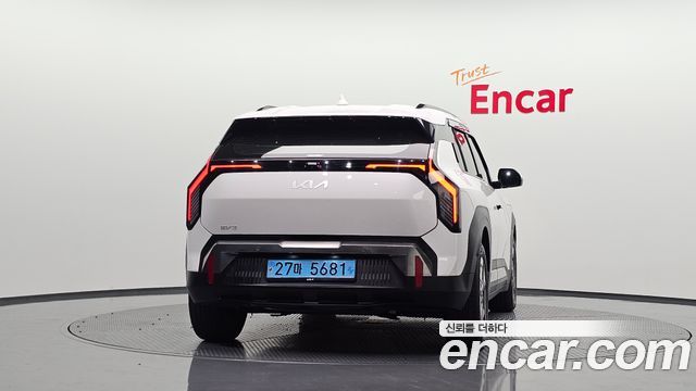 Kia EV3 из Кореи Encar