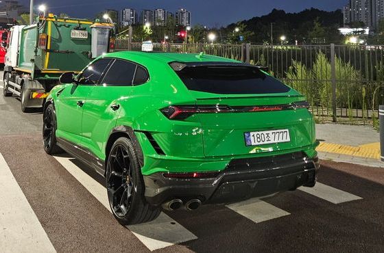 Lamborghini Urus 4.0 V8 Performante — пробег 4 200 км — фото 2 из 5