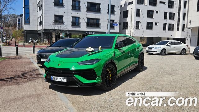 Lamborghini Urus из Кореи Encar