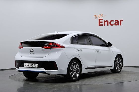 Hyundai Ioniq Q — пробег 171 736 км — фото 2 из 5