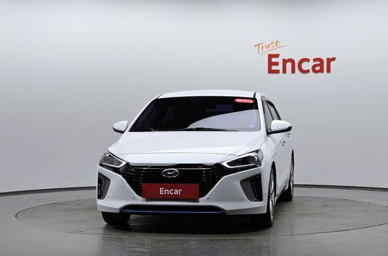 Hyundai Ioniq Q — пробег 171 736 км — фото 3 из 5