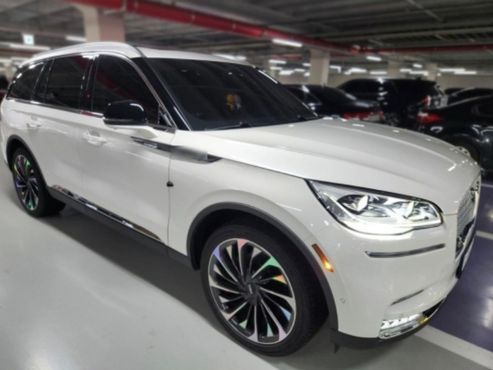 Lincoln Aviator 3.0 Reserve AWD — пробег 15 750 км — фото 1 из 5