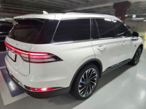 Lincoln Aviator 3.0 Reserve AWD — пробег 15 750 км — фото 2 из 5