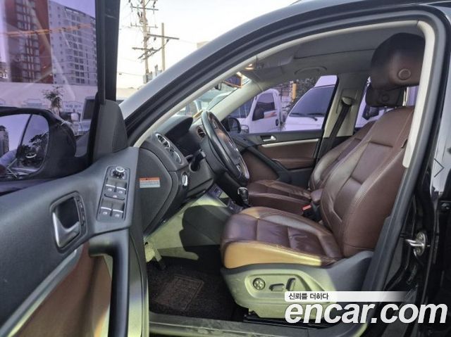 Volkswagen Tiguan 2.0 TDI  Premium 5N — пробег 158 390 км — фото 4 из 5