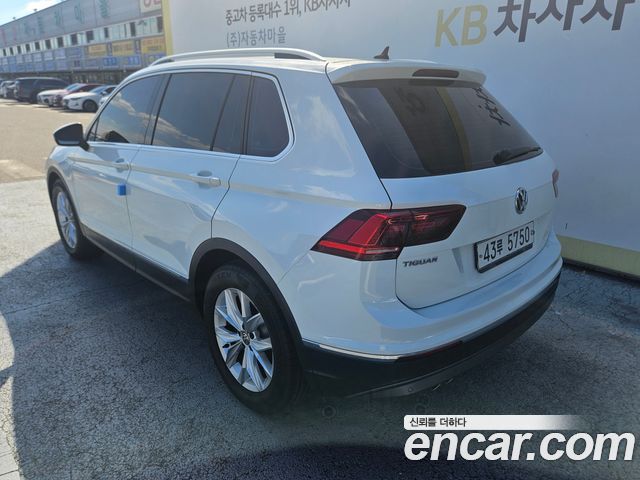 Volkswagen Tiguan из Кореи Encar