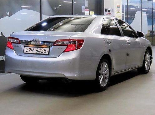 Toyota Camry 2.5 XLE — пробег 127 769 км — фото 4 из 5