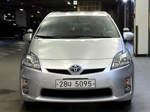 Toyota Prius 1.8 — пробег 141 487 км — фото 2 из 5