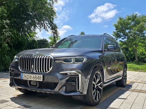BMW X7 xDrive 40i M Sport 6STR — пробег 73 721 км — фото 1 из 5