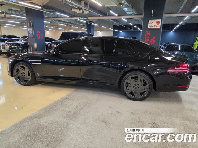 Genesis G90 Gasoline 3.5 Turbo e-S/C AWD Black — пробег 36 000 км — фото 5 из 5
