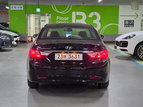 Hyundai Sonata LPi Top — пробег 45 787 км — фото 5 из 5