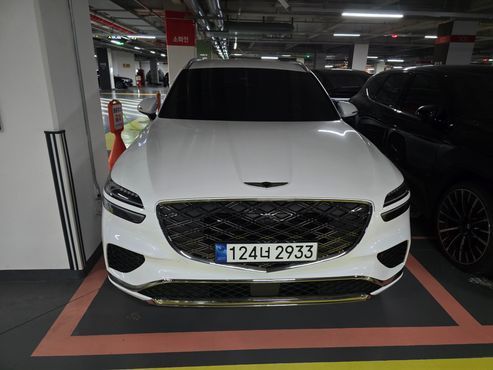Genesis GV70 2.5T Gasoline 2WD — пробег 6 000 км — фото 1 из 5