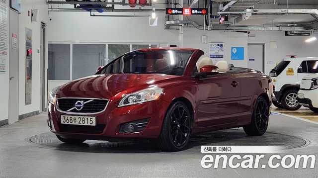 Volvo C70 CONVERTIBLE 2nd — пробег 155 500 км — фото 1 из 5