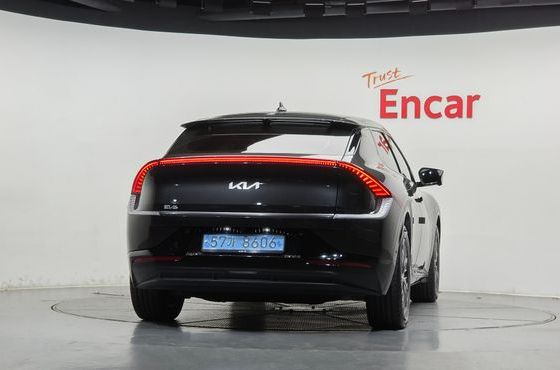 Kia EV6 Long Range Earth — пробег 42 106 км — фото 4 из 5