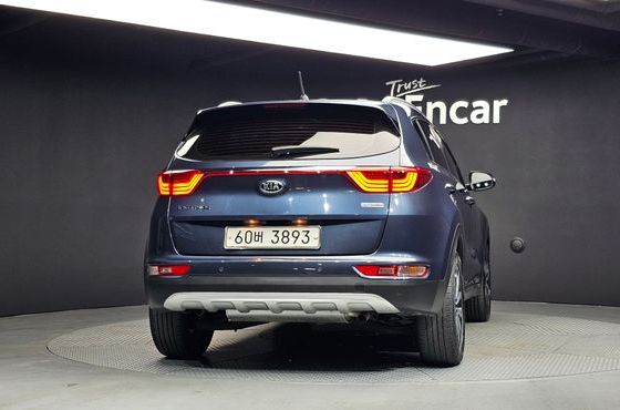 Kia Sportage Diesel 1.7 2wd Noblesse — пробег 176 379 км — фото 4 из 5