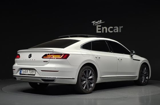 Volkswagen Arteon 2.0 TDI Presige 4Motion — пробег 145 496 км — фото 2 из 5