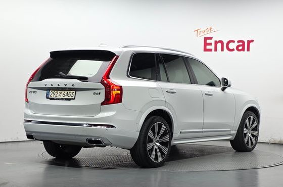 Volvo XC90 B6 Inscription — пробег 135 611 км — фото 2 из 5