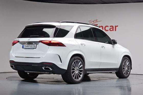 Mercedes-Benz GLE-Class GLE450 4MATIC AMG Line — пробег 11 300 км — фото 2 из 5