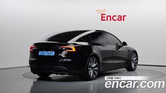 Tesla Model 3 RWD — пробег 40 523 км — фото 2 из 5