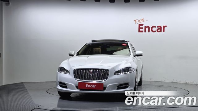 Jaguar XJ 3.0D Premium Luxury SWB X351 — пробег 69 486 км — фото 3 из 5